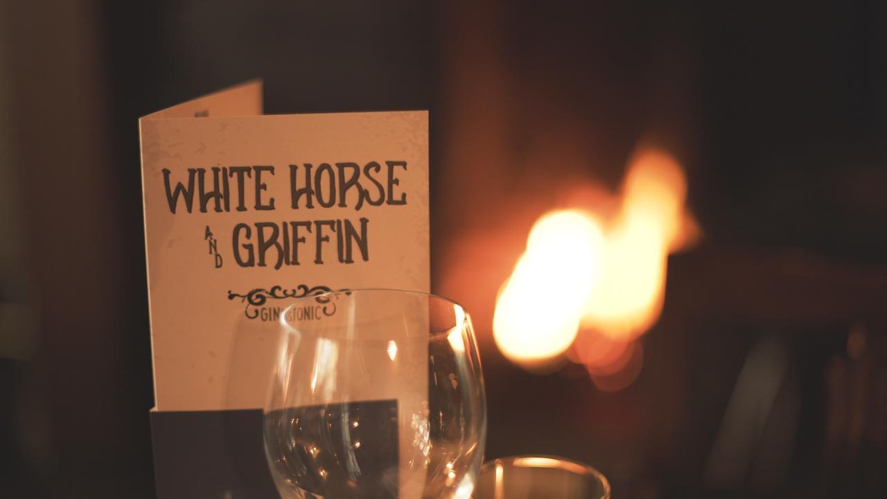 Готель White Horse & Griffin Вітбі Екстер'єр фото
